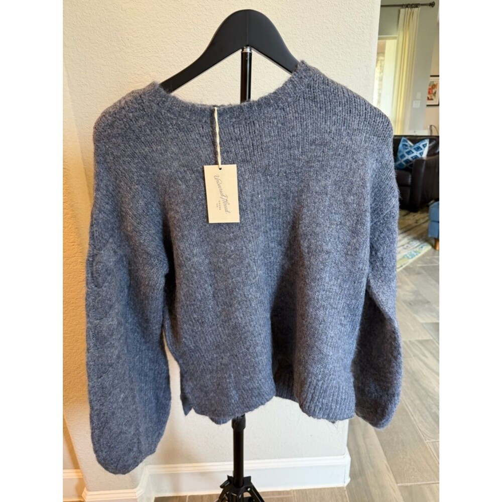 Universal Thread Heathered Slate Crewneck Sweater XS